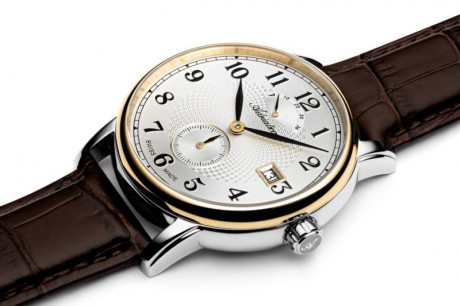 Часы наручные Adriatica A8256.2223A